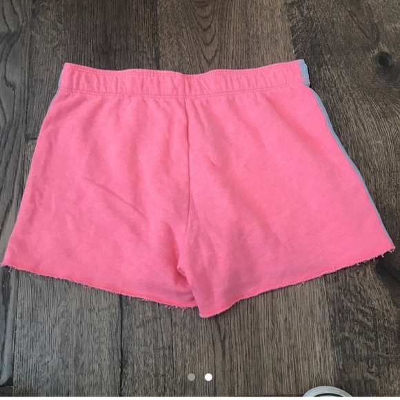 Shorts from PINK - Picture 2 of 2